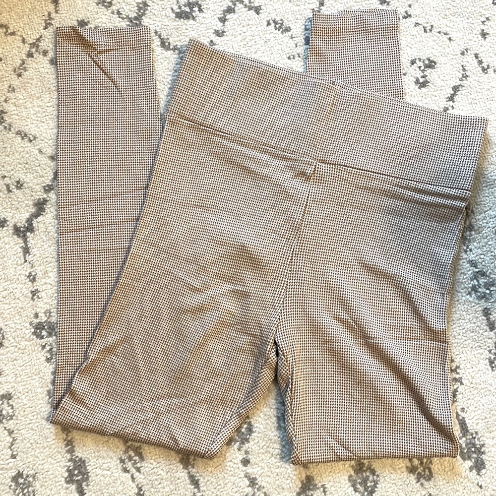 NWT Loft/Lou&Grey houndstooth leggings